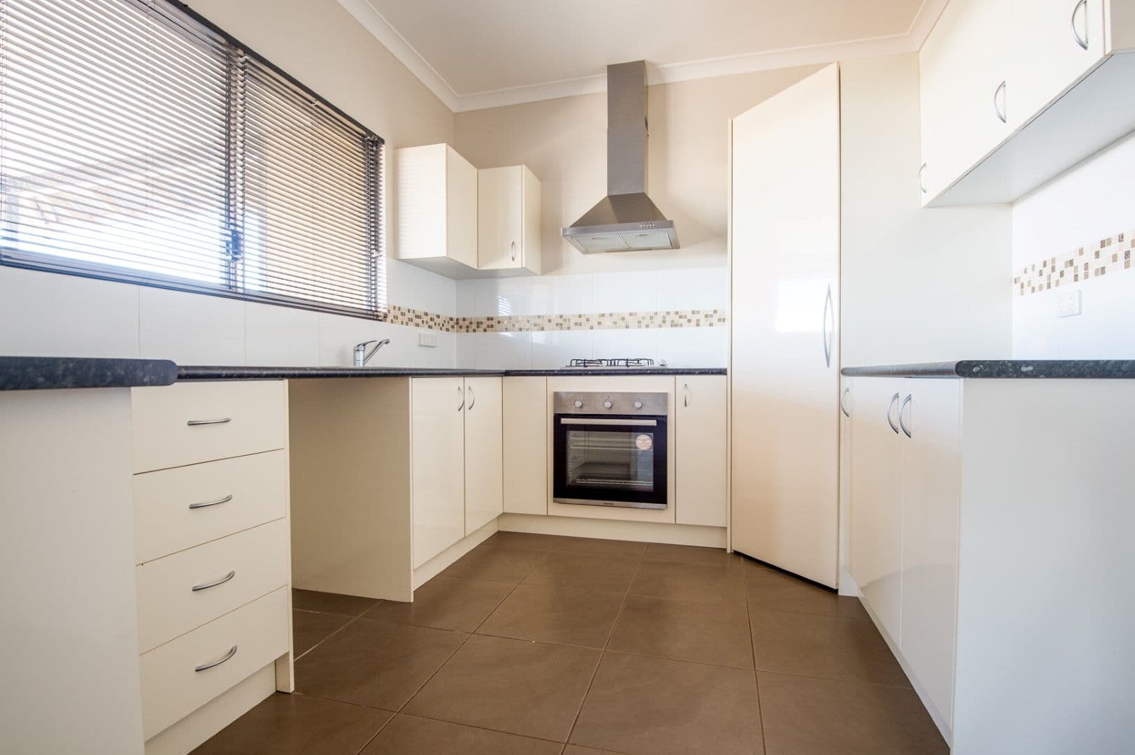 84 Bajamalu Drive, Baynton WA 6714, Baynton - Thumbnail 2