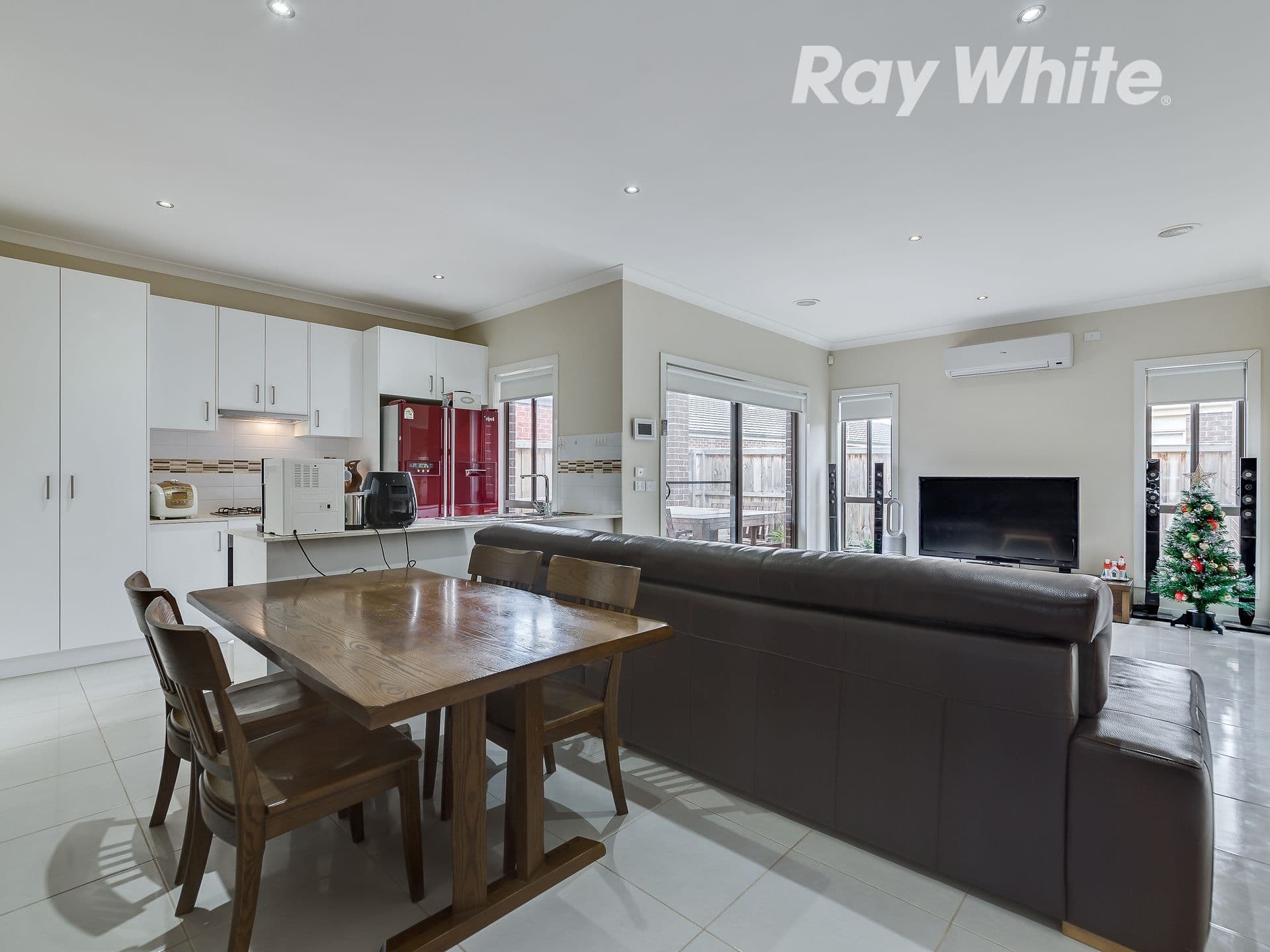 40 Stourhead Avenue, Mernda VIC 3754, Mernda - Thumbnail 3