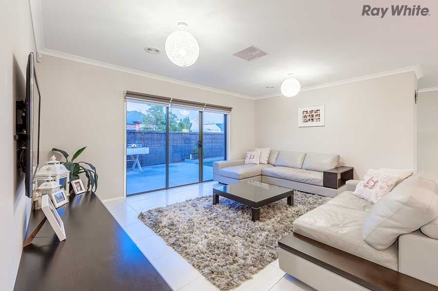 33 Mount Way, Caroline Springs VIC 3023, Caroline Springs - Thumbnail 6