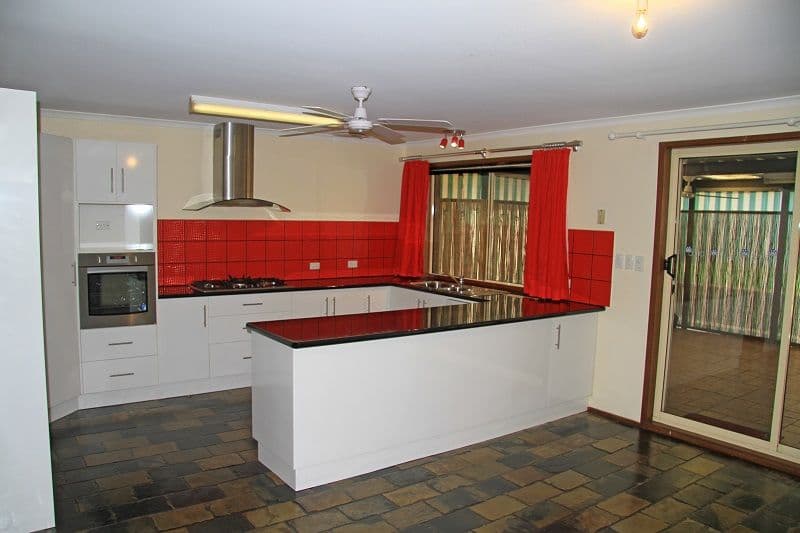 22 Balambool Avenue, Mount Gambier SA 5290, Mount Gambier - Thumbnail 2