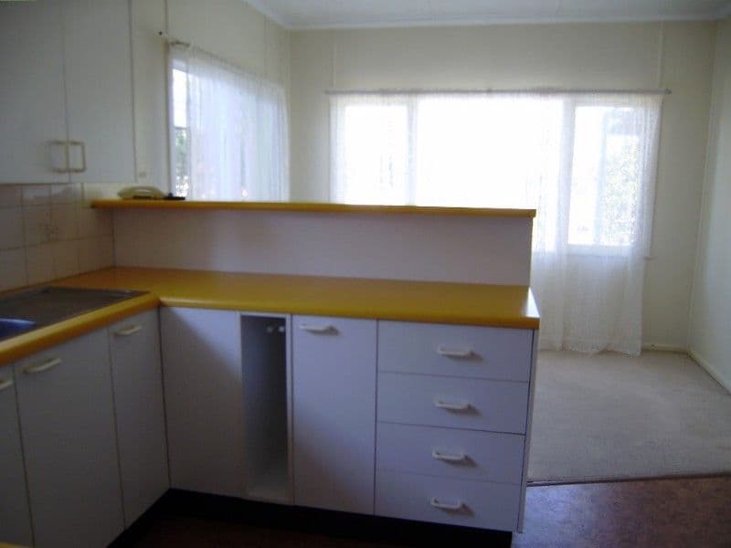 48 King Street, WOODY POINT QLD 4019, Woody Point - Thumbnail 7