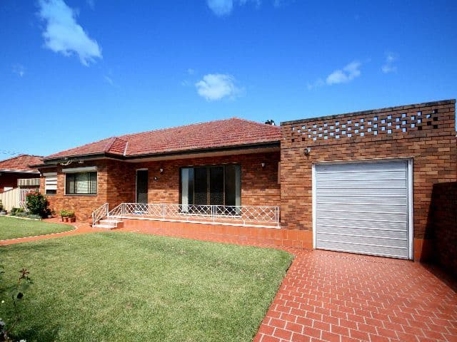 9 Saladine Avenue, PUNCHBOWL NSW 2196, Punchbowl - Image 1