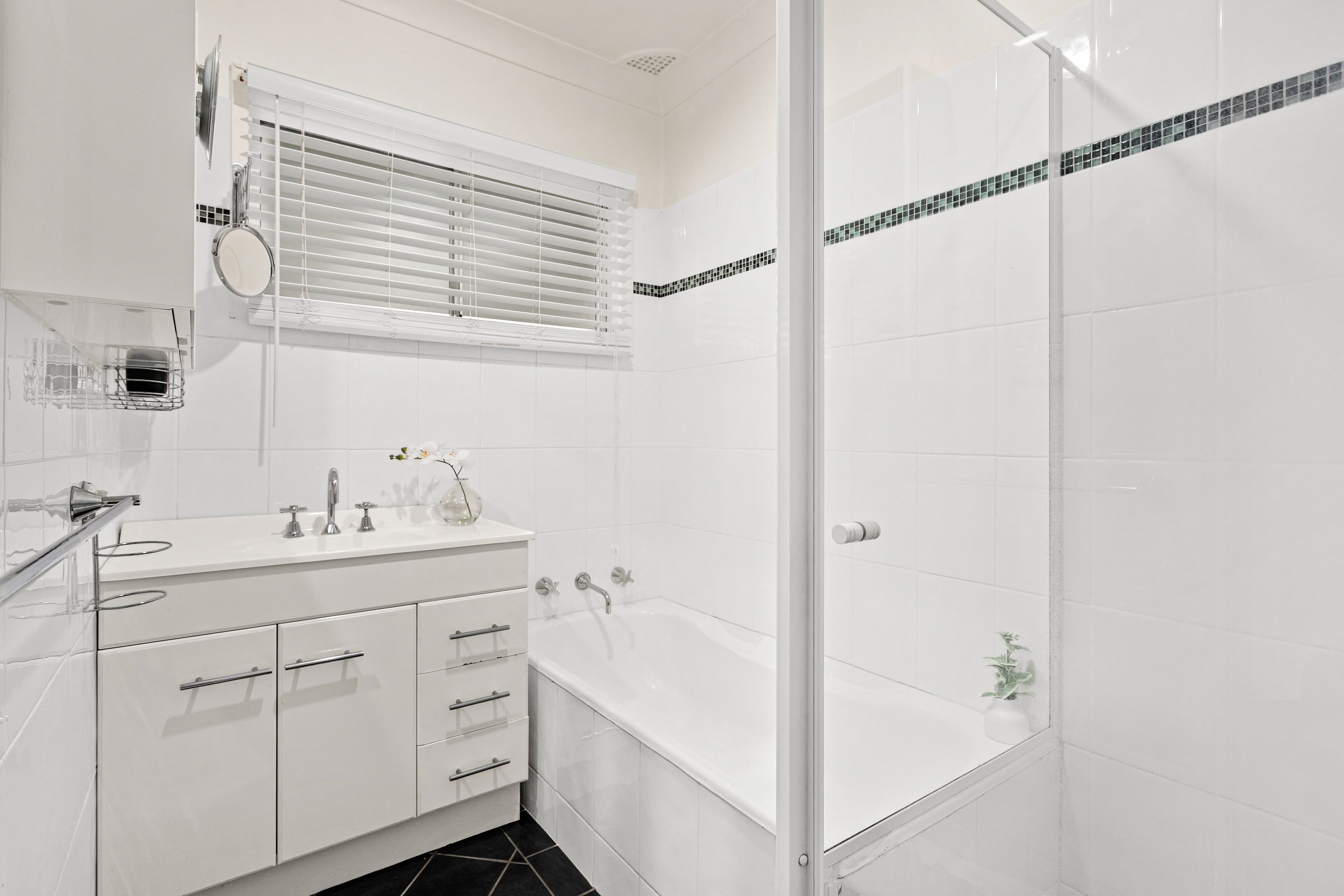 60 Morgan Avenue, Mount Warrigal NSW 2528, Mount Warrigal - Thumbnail 8