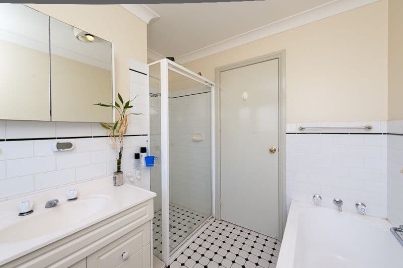 124a Galston Road, HORNSBY HEIGHTS NSW 2077, Hornsby Heights - Thumbnail 4