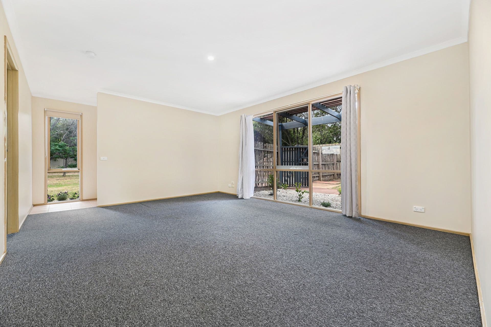 12 Carluke Close, Berwick VIC 3806, Berwick - Thumbnail 3