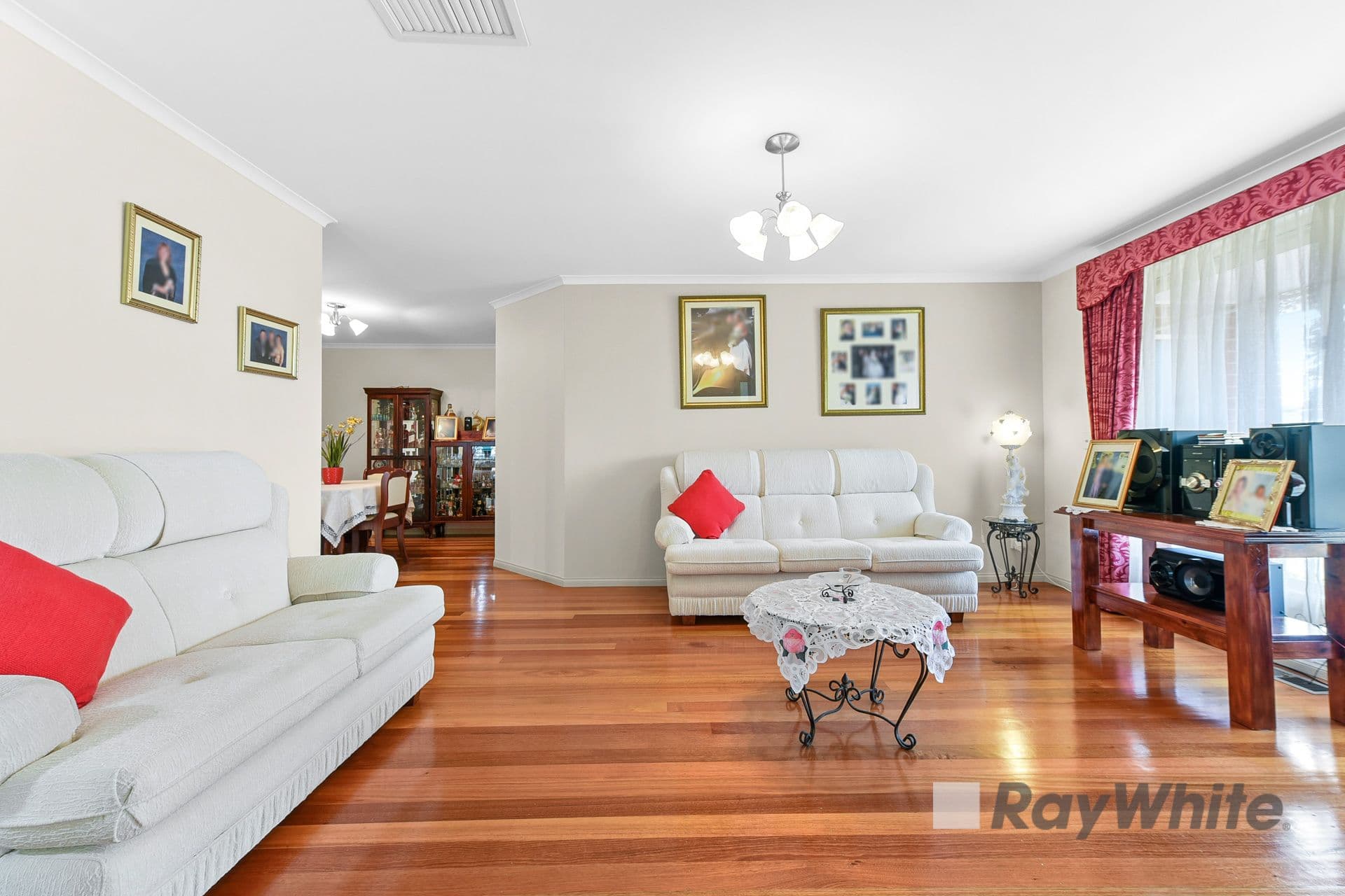 35 Sneddon Drive, Narre Warren South VIC 3805, Narre Warren South - Thumbnail 3
