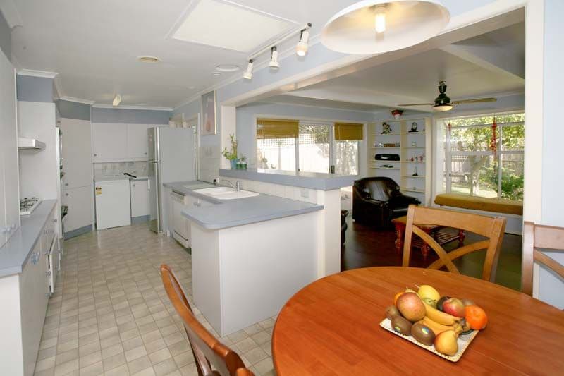 3 Kenilworth Crescent, GLEN WAVERLEY VIC 3150, Glen Waverley - Thumbnail 3
