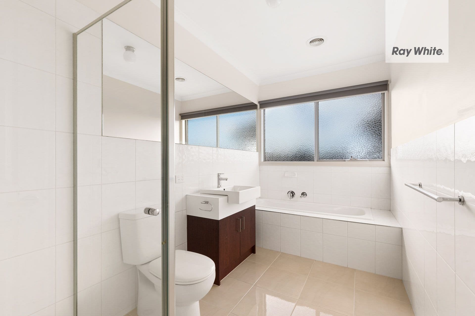 13 Leonie Close, South Morang VIC 3752, South Morang - Thumbnail 7