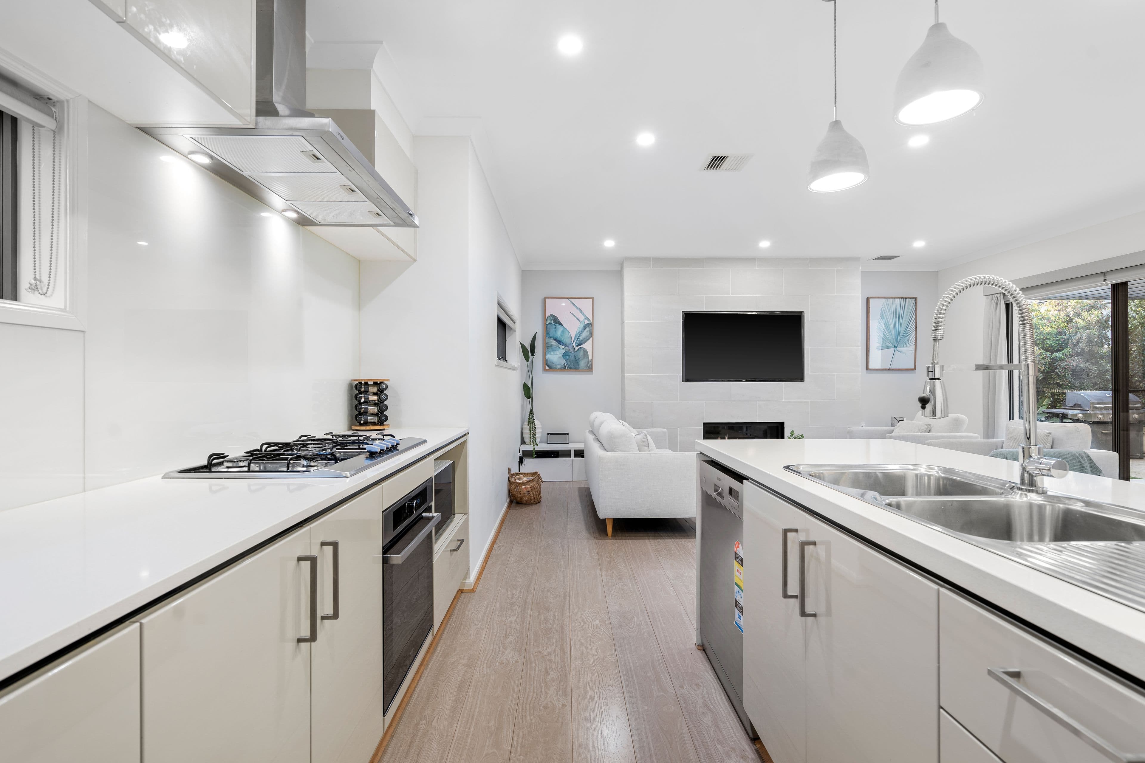 16 Somers Street, Fraser Rise VIC 3336, Fraser Rise - Thumbnail 4