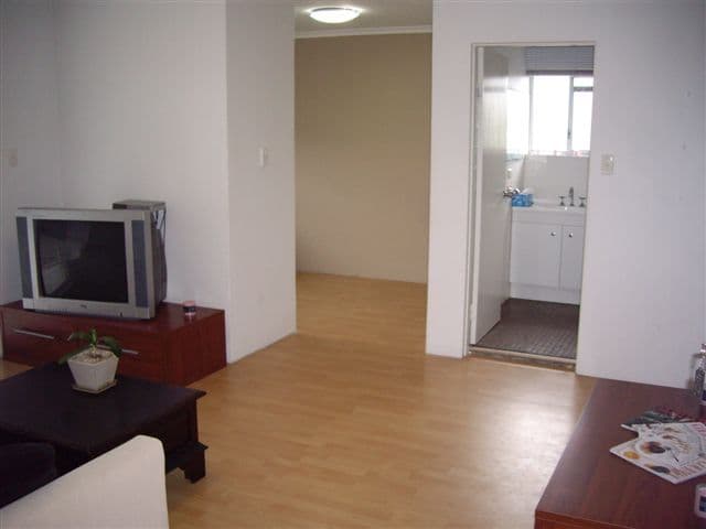 76 Kitchener, COORPAROO QLD 4151, Coorparoo - Thumbnail 5