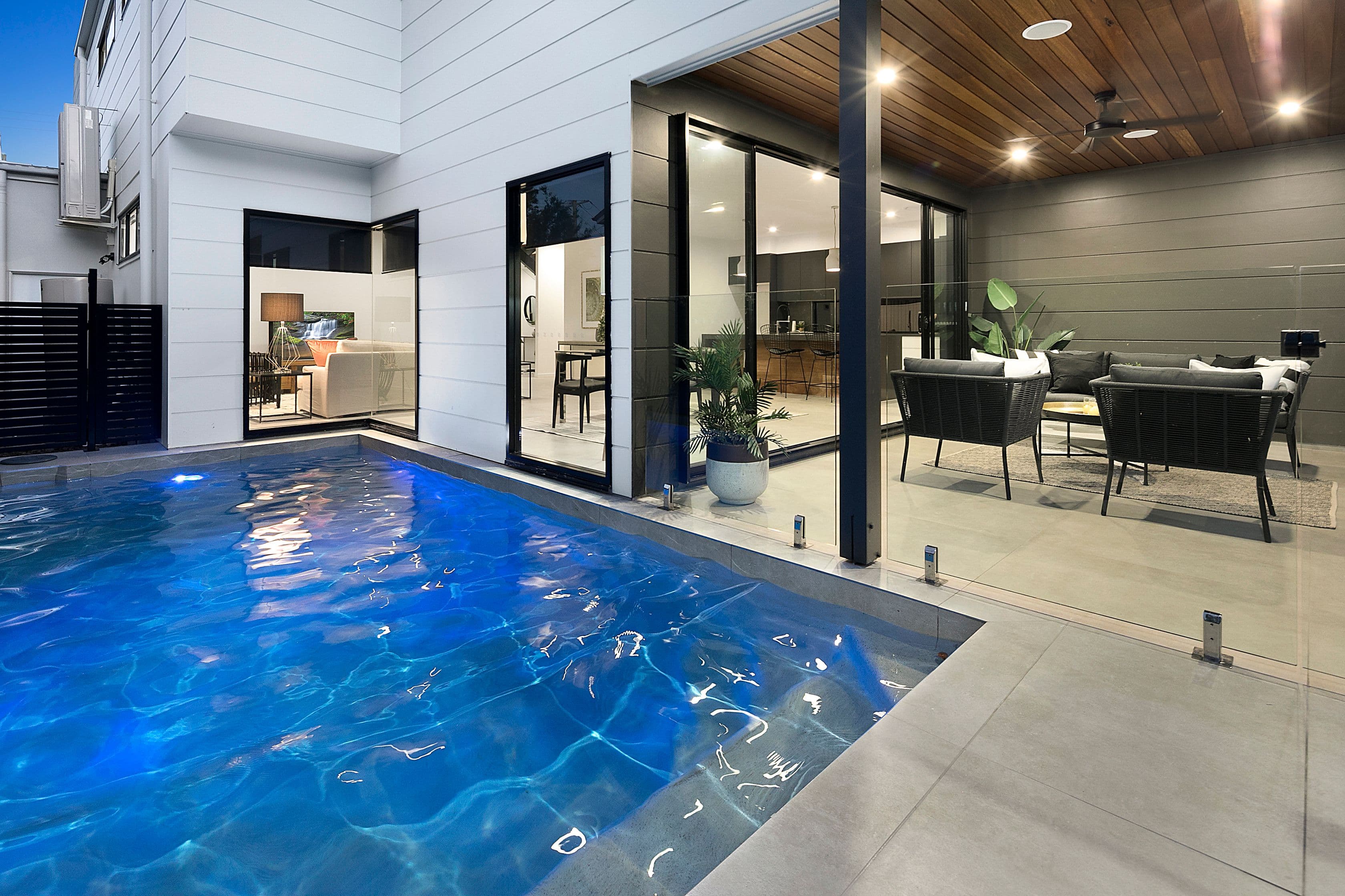 8 Ashmole Street, Camp Hill QLD 4152, Camp Hill - Thumbnail 2