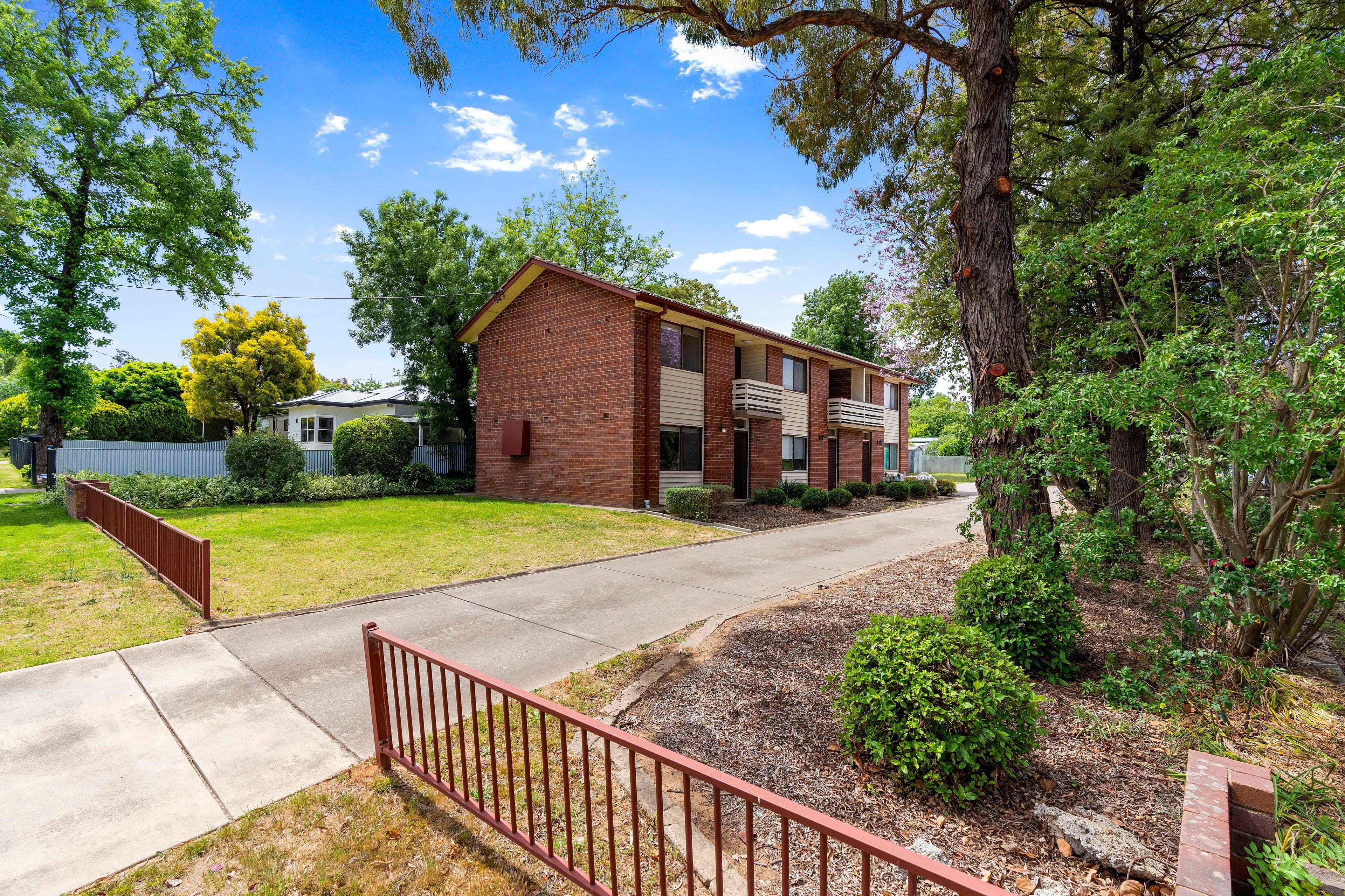 17 Cochrane Street, Kooringal NSW 2650, Kooringal - Thumbnail 2