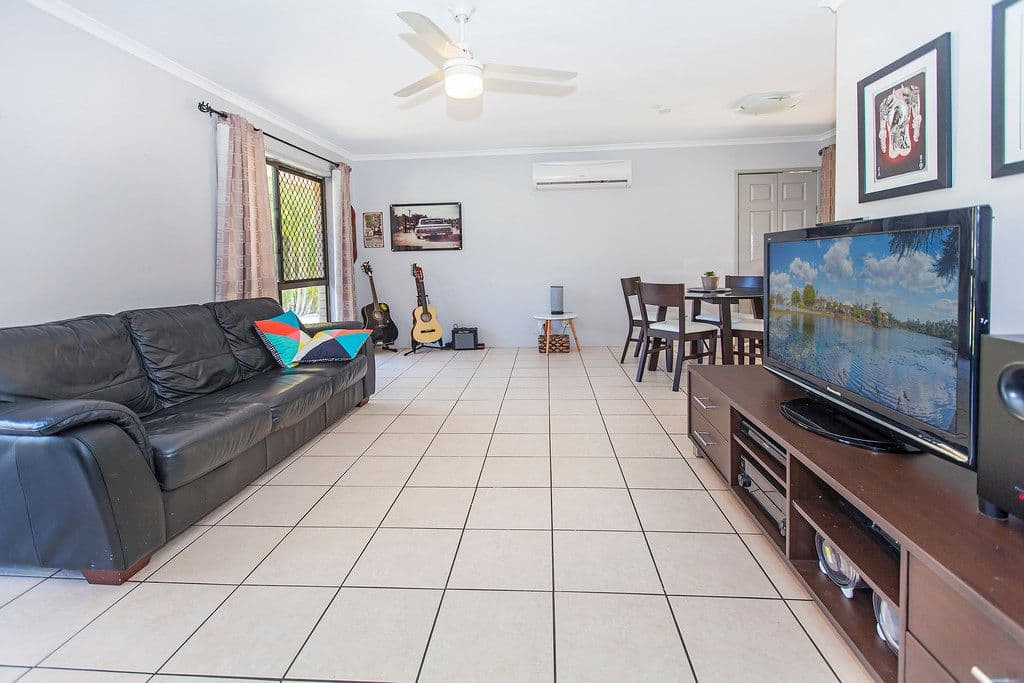 42 Oak Street, Bellbird Park QLD 4300, Bellbird Park - Thumbnail 4