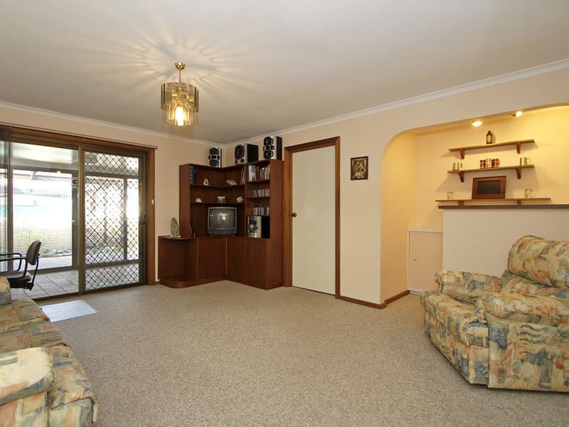 6 Bradshaw Road, Morphett Vale - Thumbnail 8