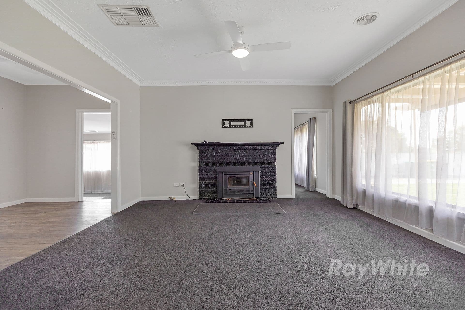 27 Barry Street, Echuca VIC 3564, Echuca - Thumbnail 2