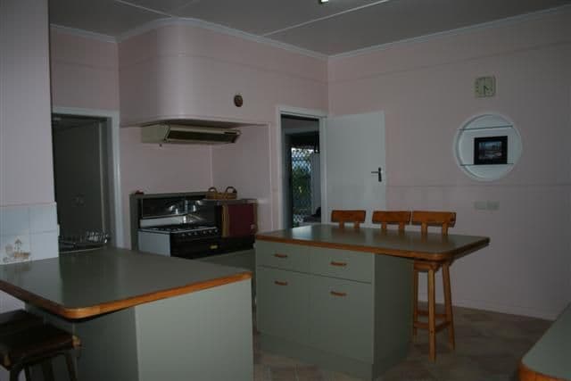 38a Bowen Street, ROMA QLD 4455, Roma - Thumbnail 2