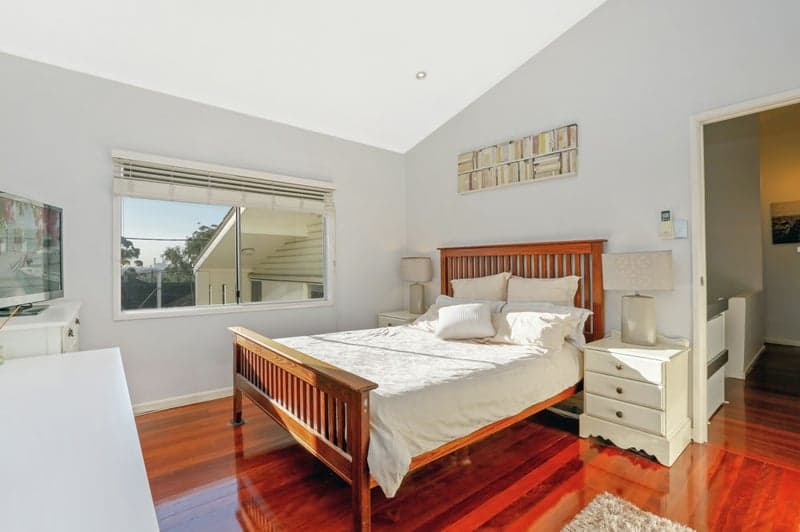 166 Bapaume Road, Holland Park West - Thumbnail 6