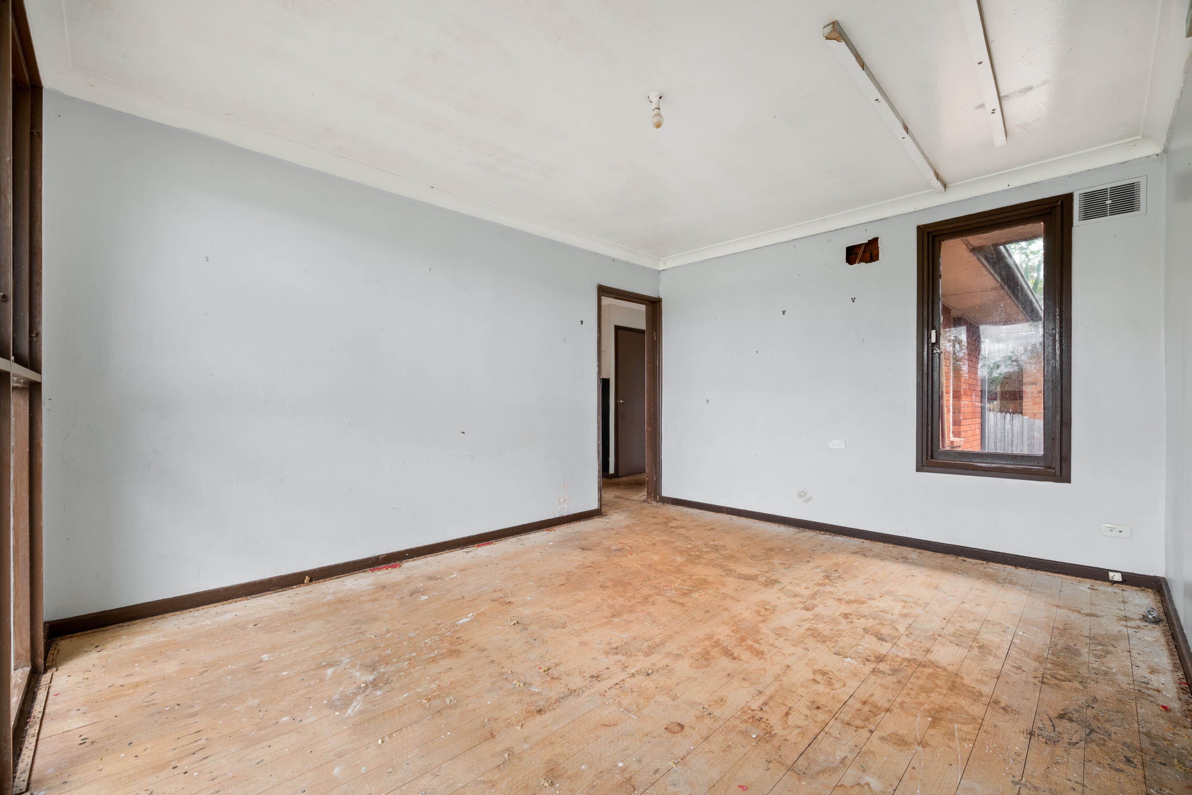 174 St Johns Road, Bradbury NSW 2560, Bradbury - Thumbnail 2