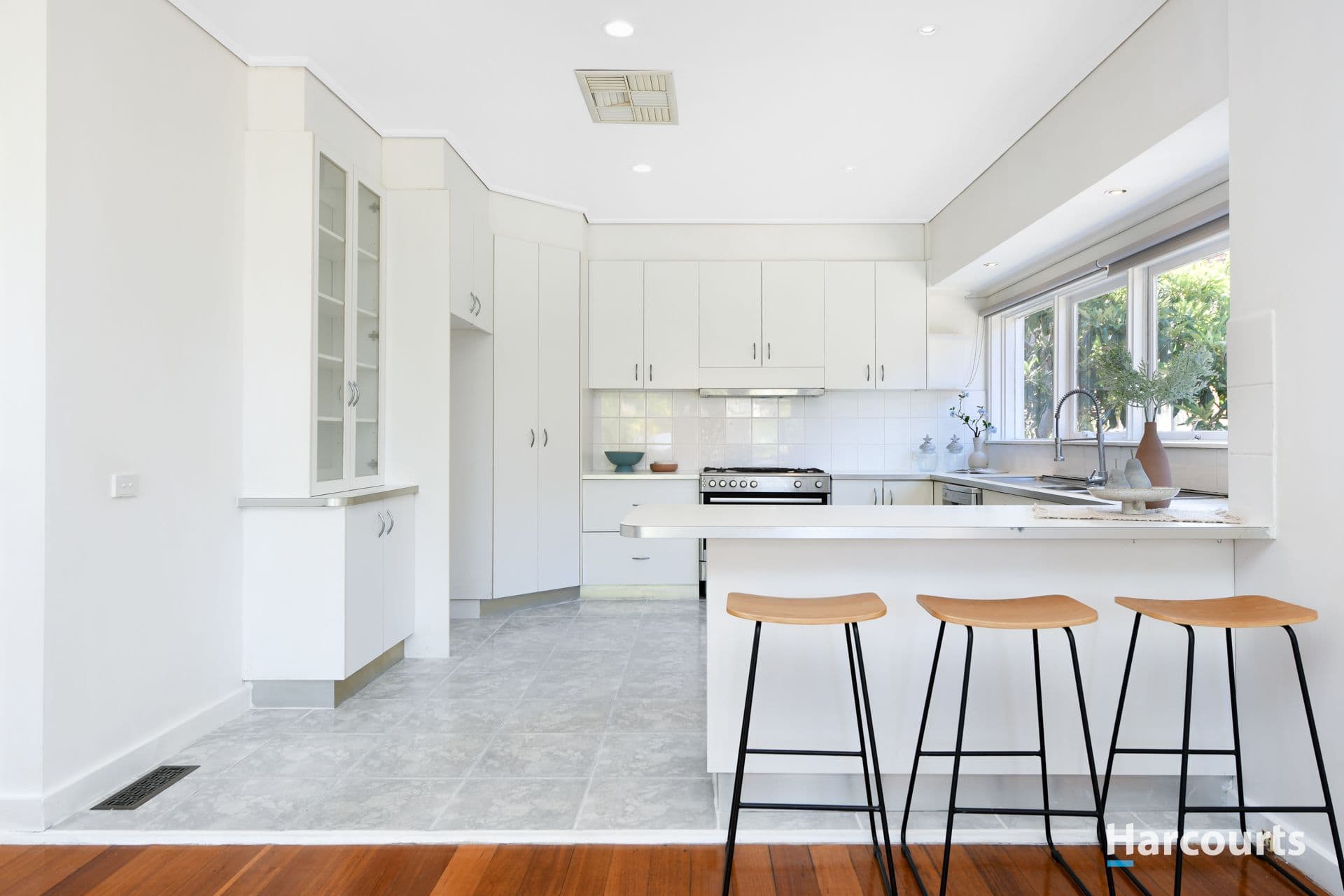 54 Cathies Lane, Wantirna South VIC 3152, Wantirna South - Thumbnail 4