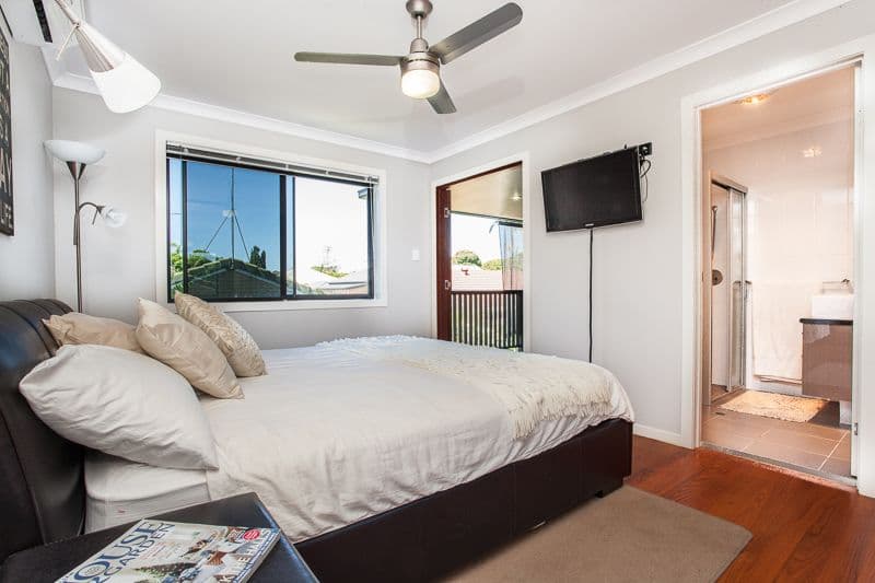 220 Oxley Avenue, MARGATE QLD 4019, Margate - Thumbnail 5