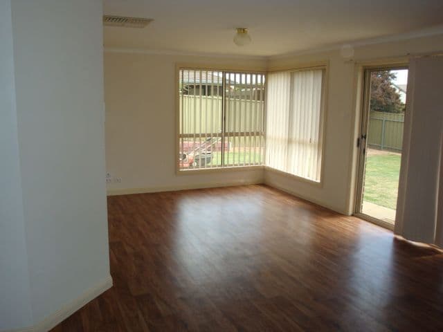 14 Cumbria Way, CRAIGMORE SA 5114, Craigmore - Thumbnail 2