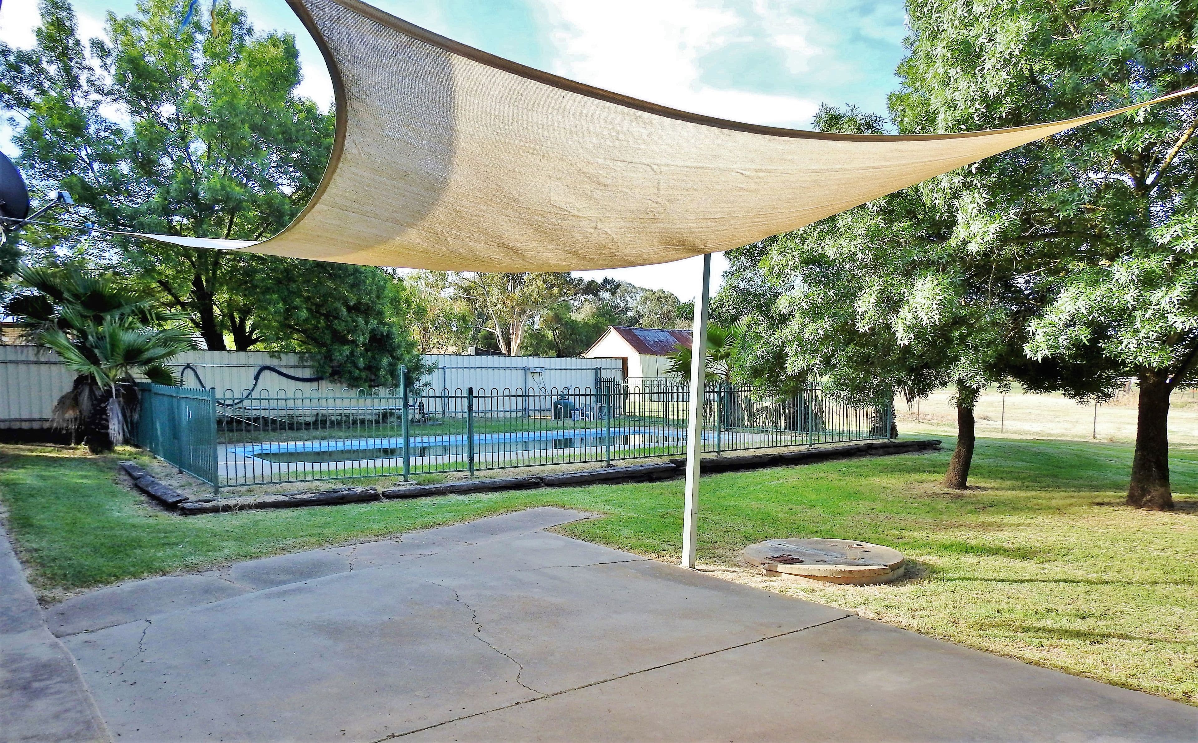 132 Bendick Murrell Road, Bendick Murrell - Thumbnail 3