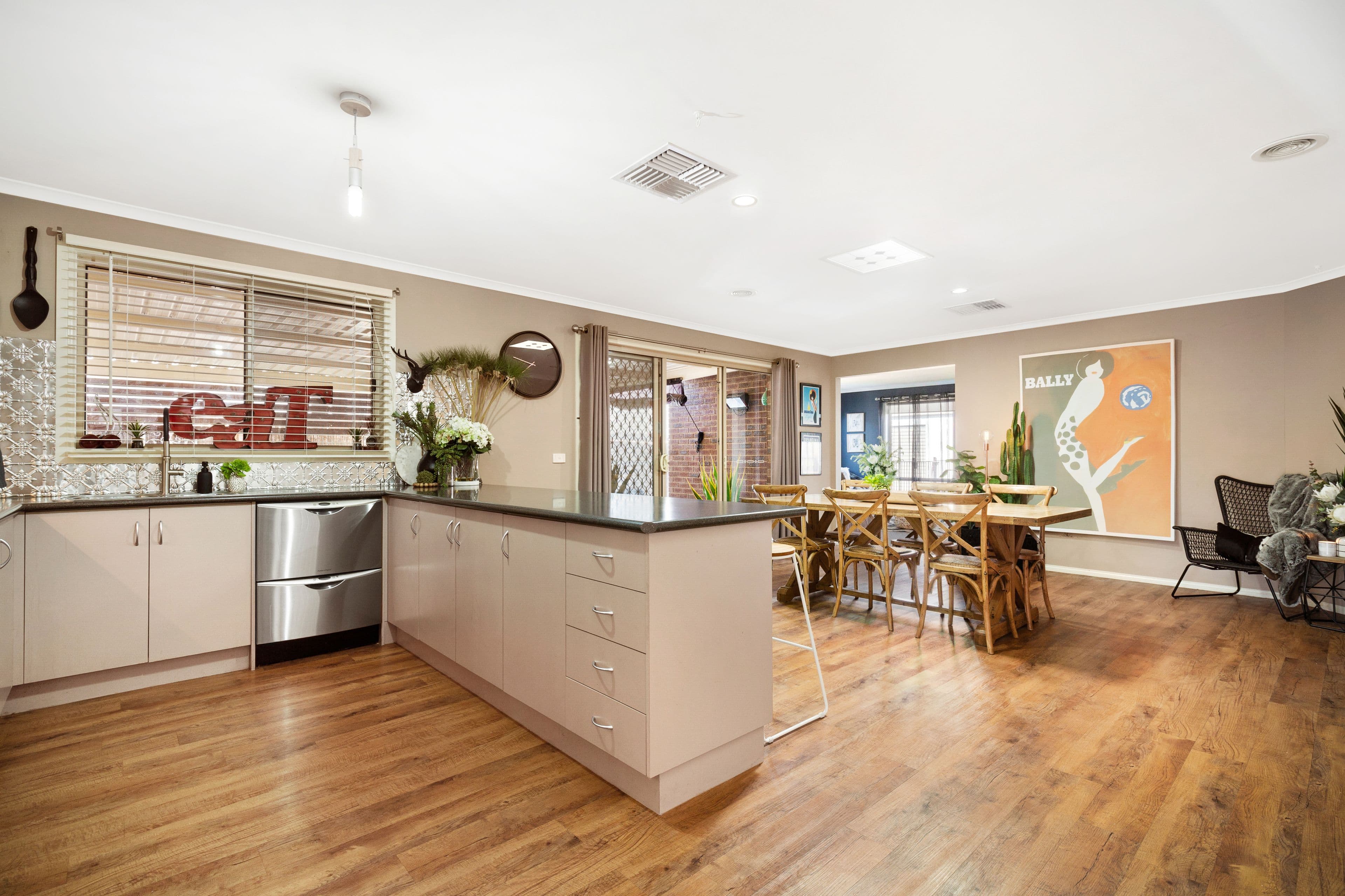 5 Camelia Way, Pakenham VIC 3810, Pakenham - Thumbnail 6