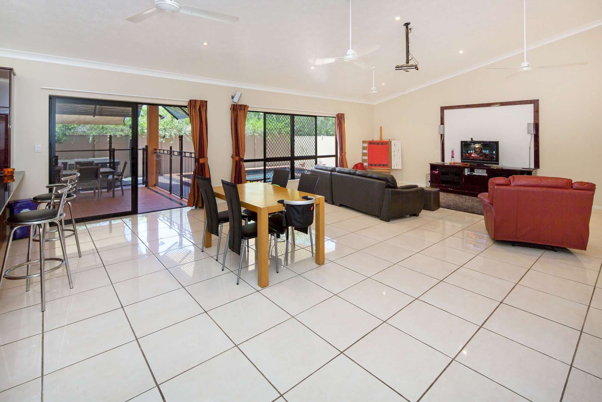 7 Hallett Close, DOUGLAS QLD 4814, Douglas - Thumbnail 3