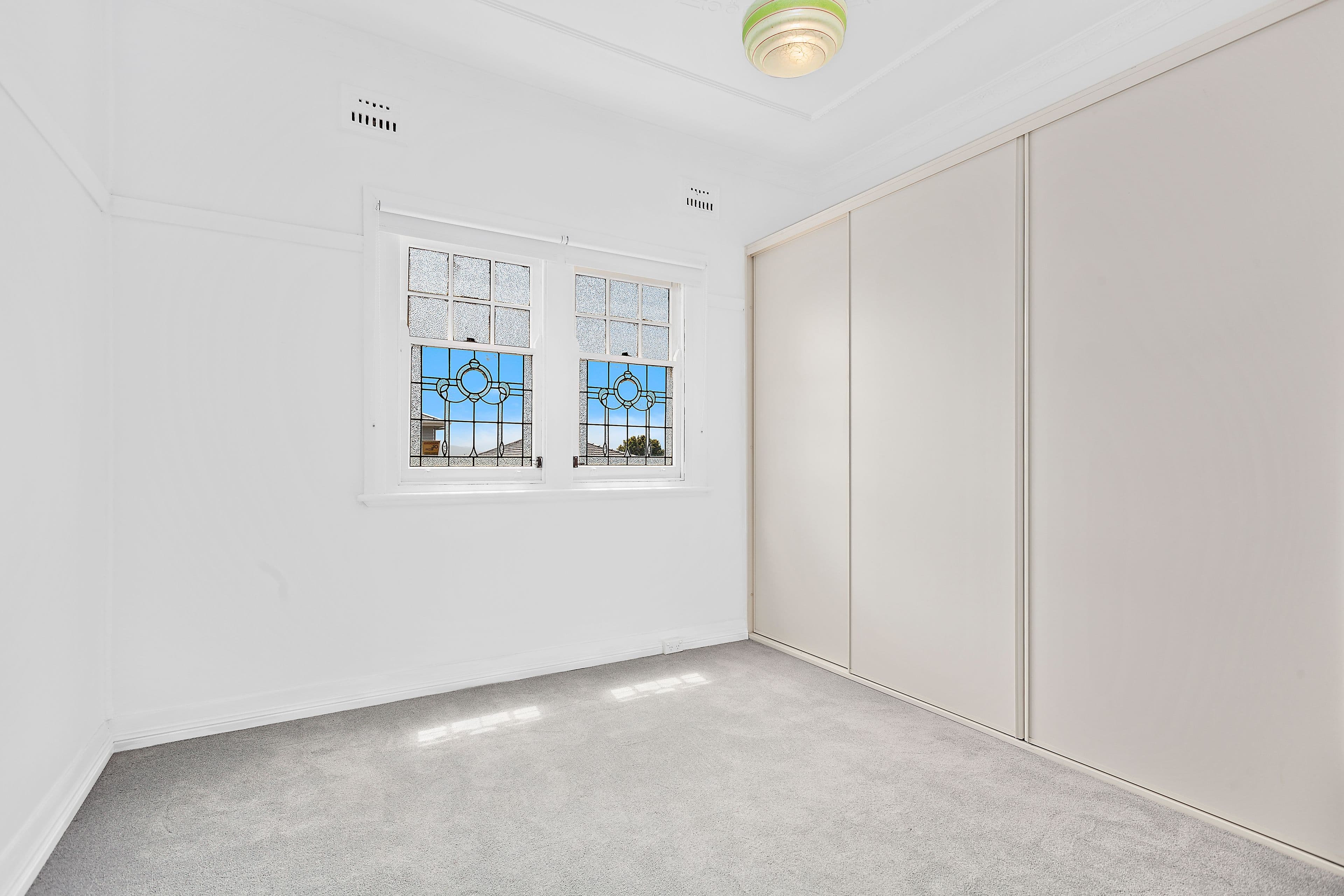13 Mckenzie Avenue, Wollongong - Thumbnail 7