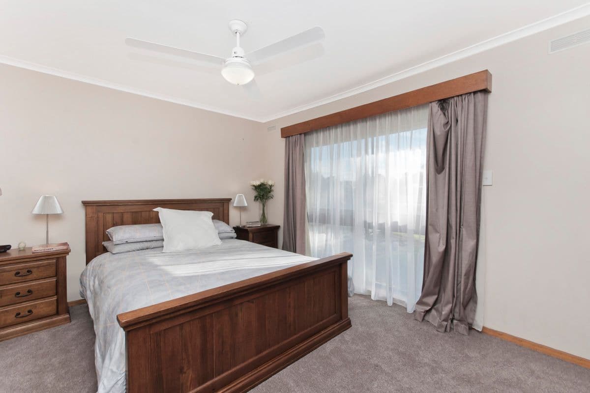 26 Anzac Avenue, Koroit VIC 3282, Koroit - Thumbnail 2