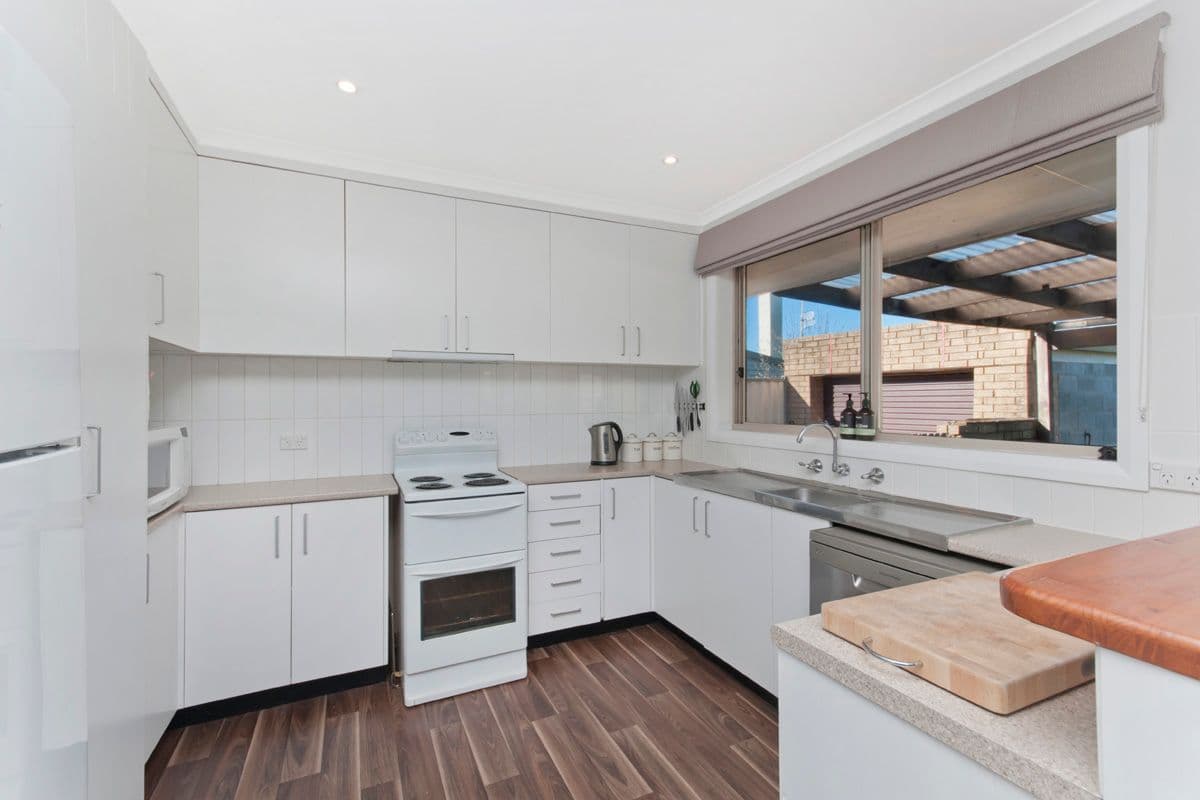 26 Anzac Avenue, Koroit VIC 3282, Koroit - Thumbnail 4