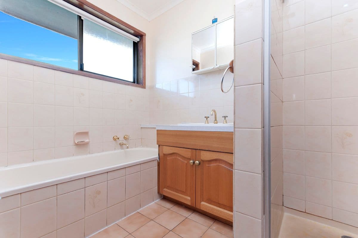 26 Anzac Avenue, Koroit VIC 3282, Koroit - Thumbnail 6