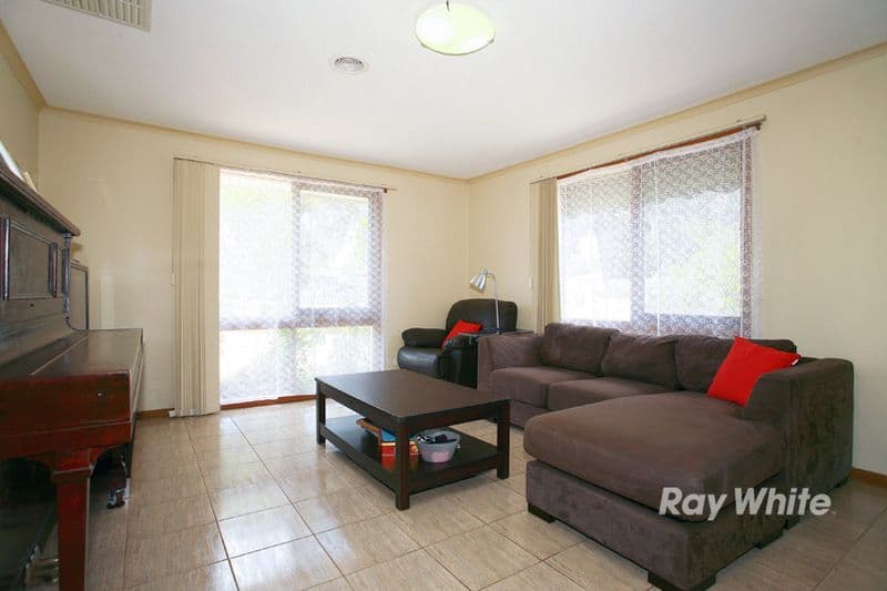 7 Wakefield Court, CRANBOURNE NORTH VIC 3977, Cranbourne North - Thumbnail 4