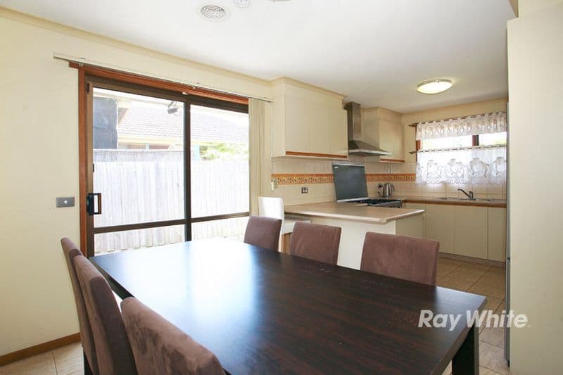 7 Wakefield Court, CRANBOURNE NORTH VIC 3977, Cranbourne North - Thumbnail 6