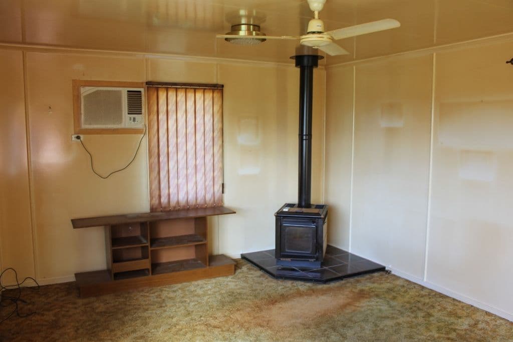 32 Wyley Street, DALBY QLD 4405, Dalby - Thumbnail 2