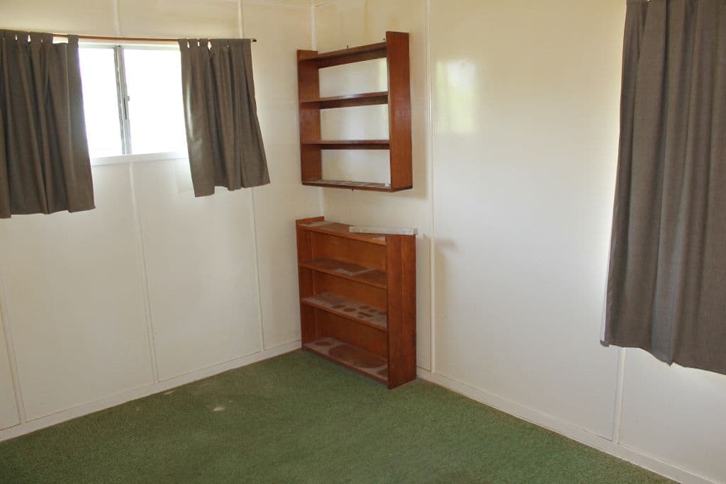 32 Wyley Street, DALBY QLD 4405, Dalby - Thumbnail 4
