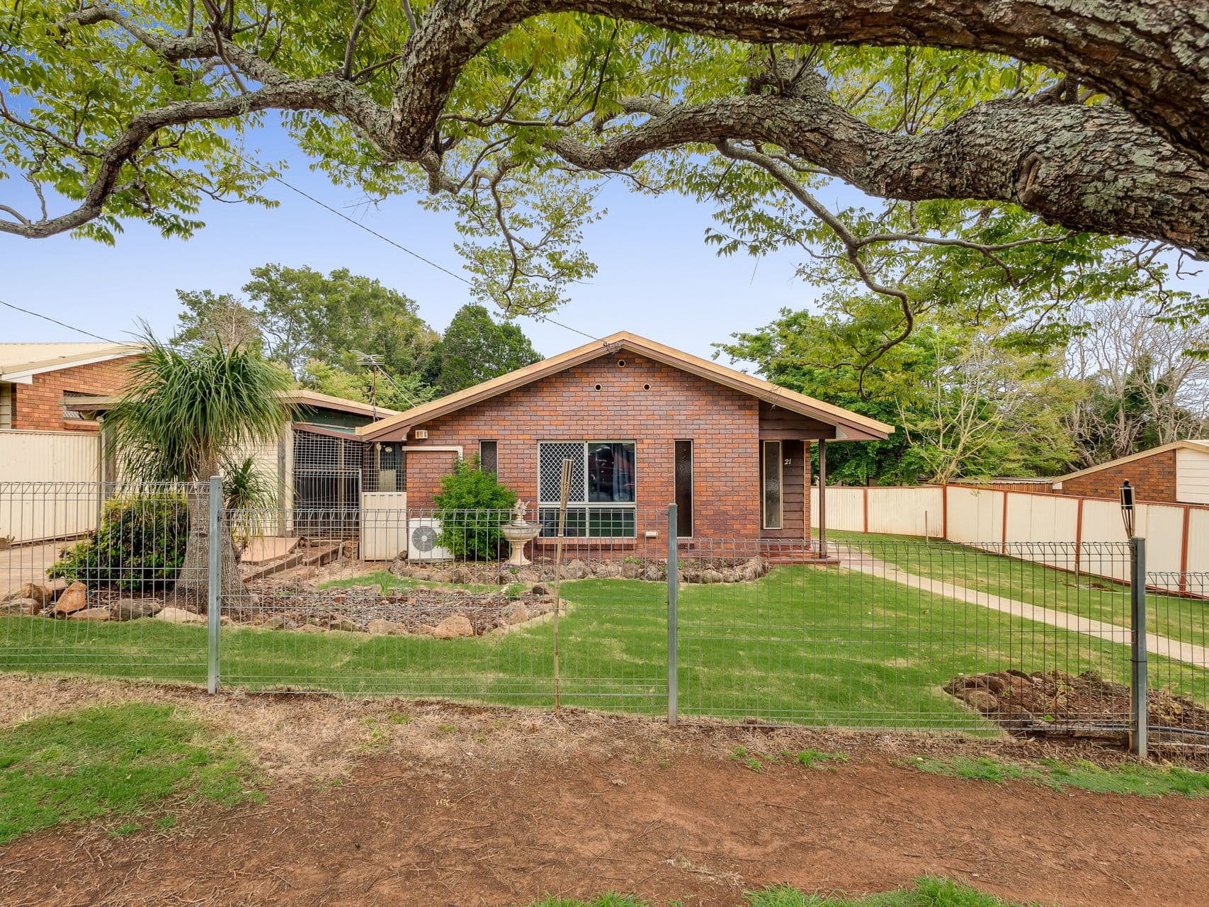 21 Claret Street, Wilsonton Heights QLD 4350, Wilsonton Heights - Image 1