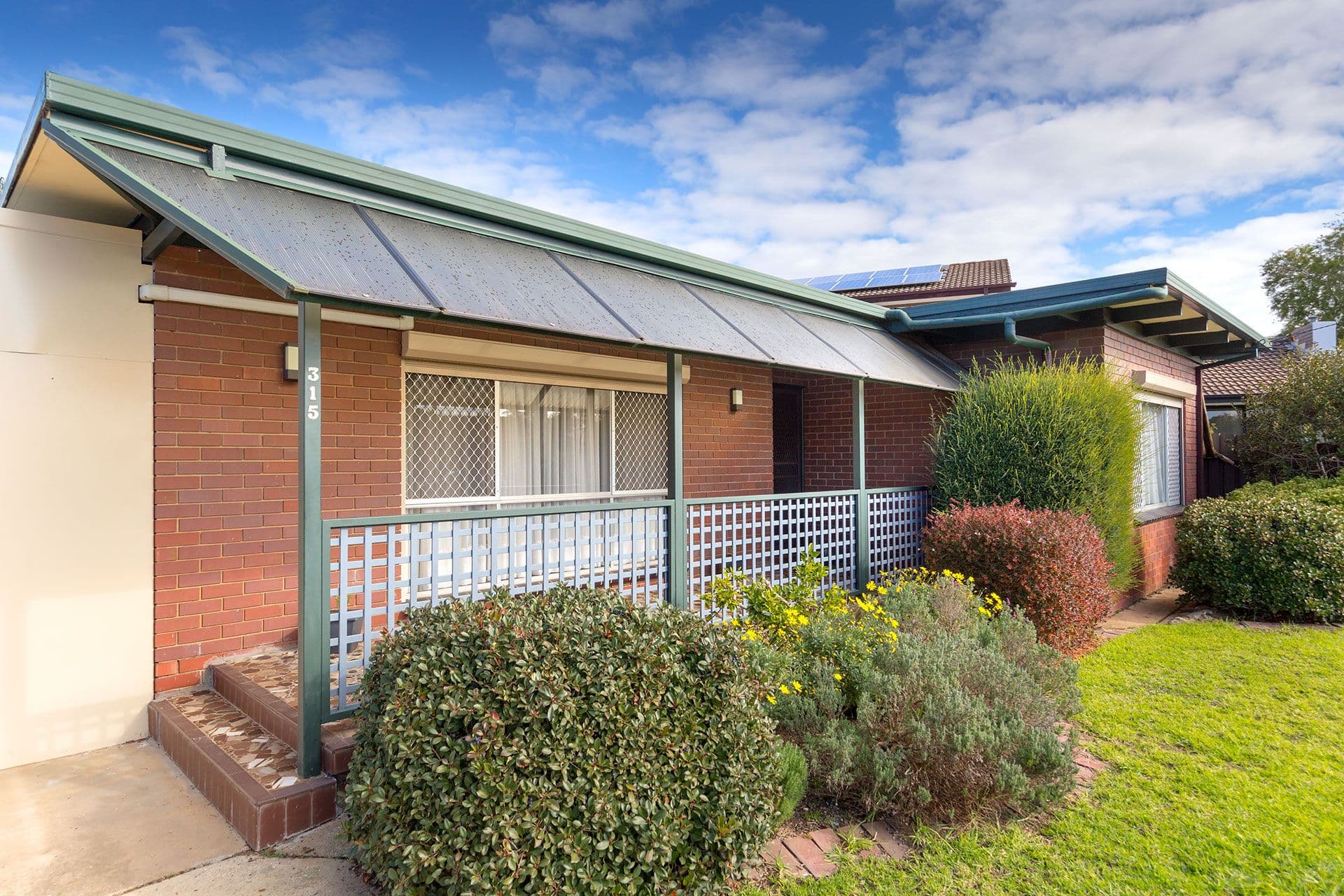 315 Balston Street, Lavington - Thumbnail 2