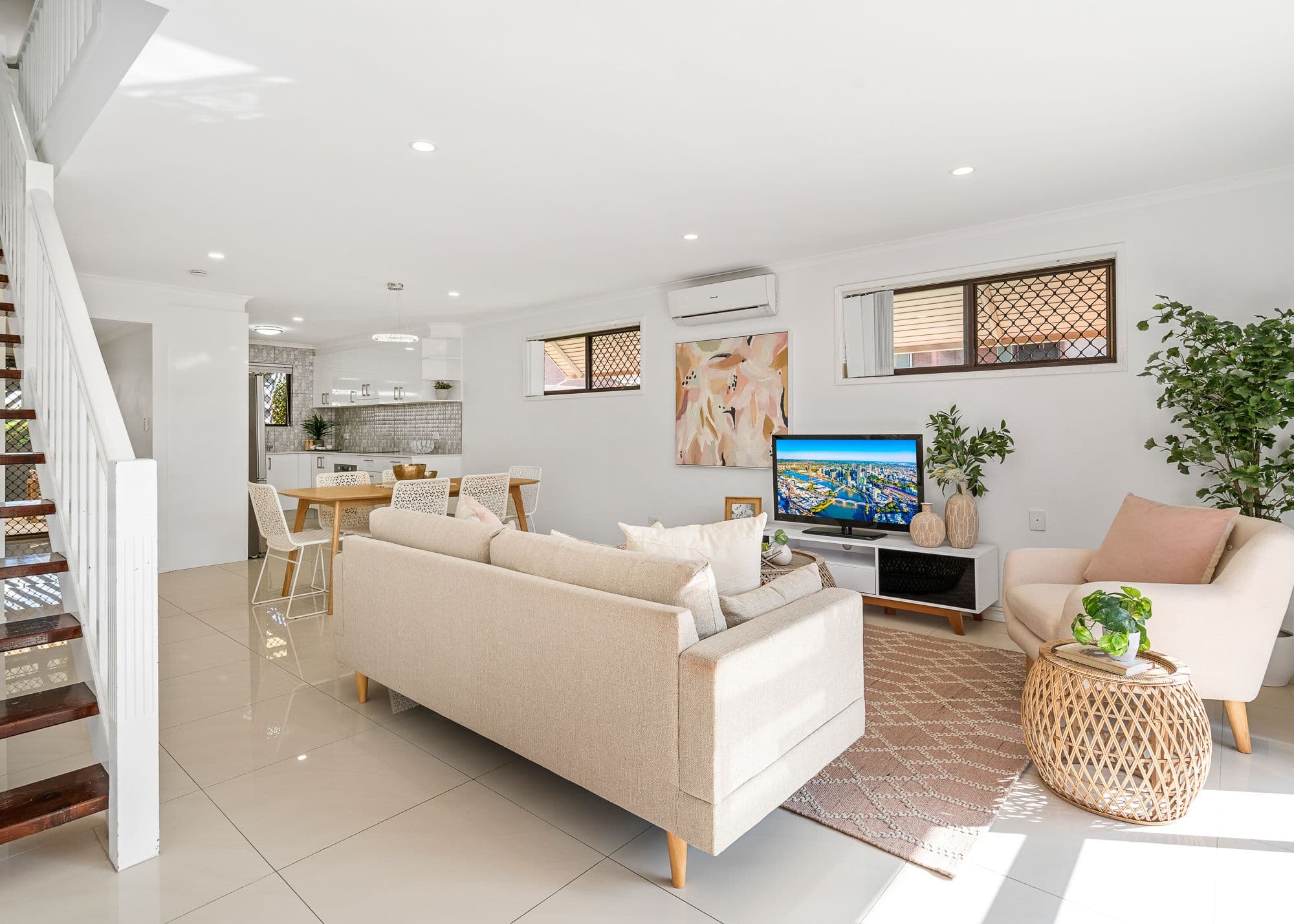 87 Springwood Road, Springwood QLD 4127, Springwood - Thumbnail 2
