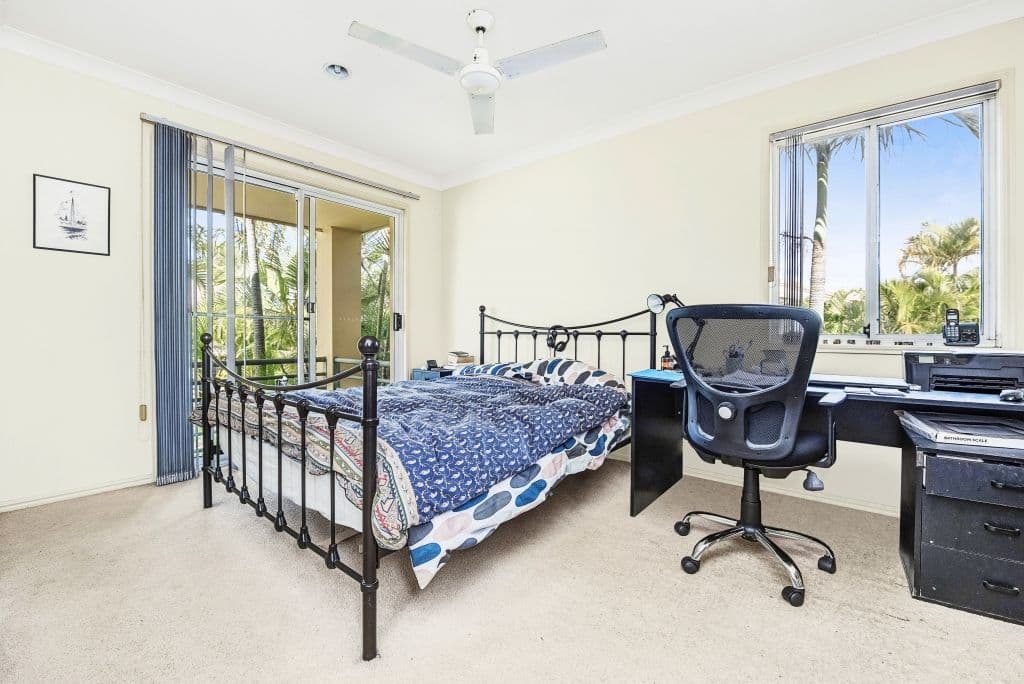 215 Cottesloe Drive, Mermaid Waters QLD 4218, Mermaid Waters - Thumbnail 5