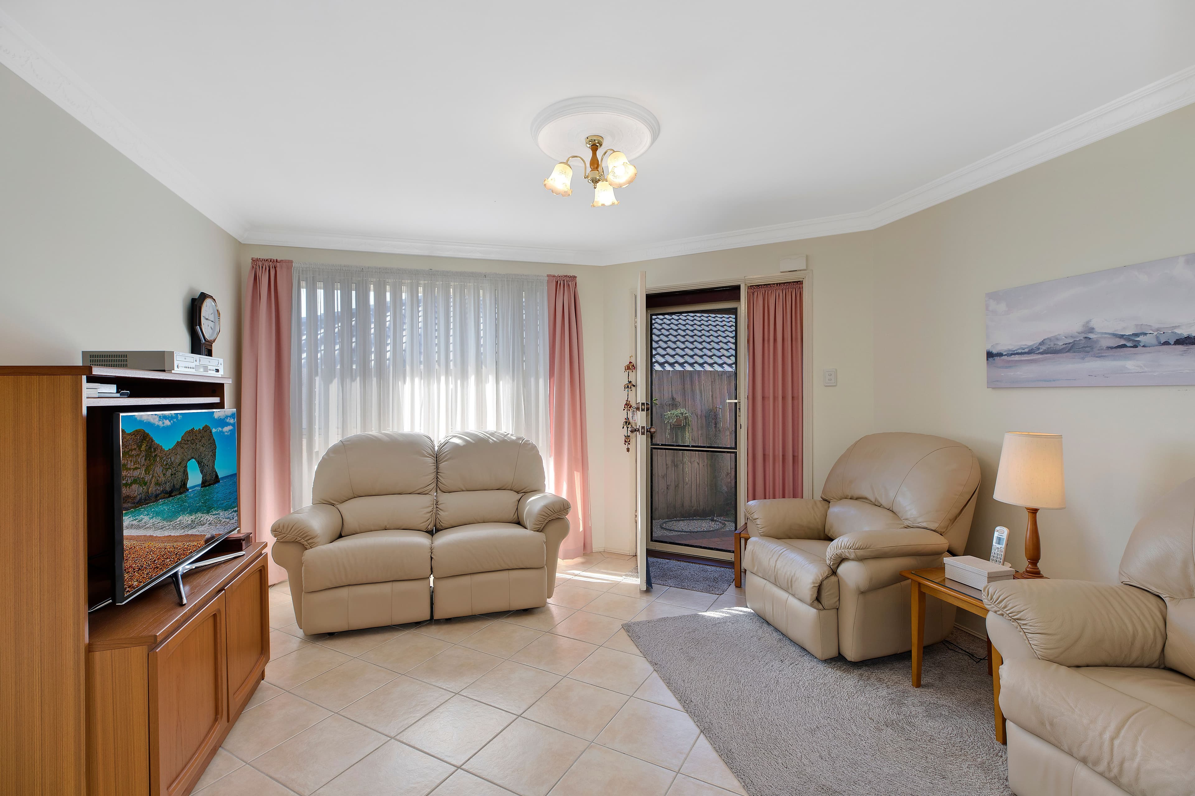 23 Burbank Drive, Tuggerah NSW 2259, Tuggerah - Thumbnail 2