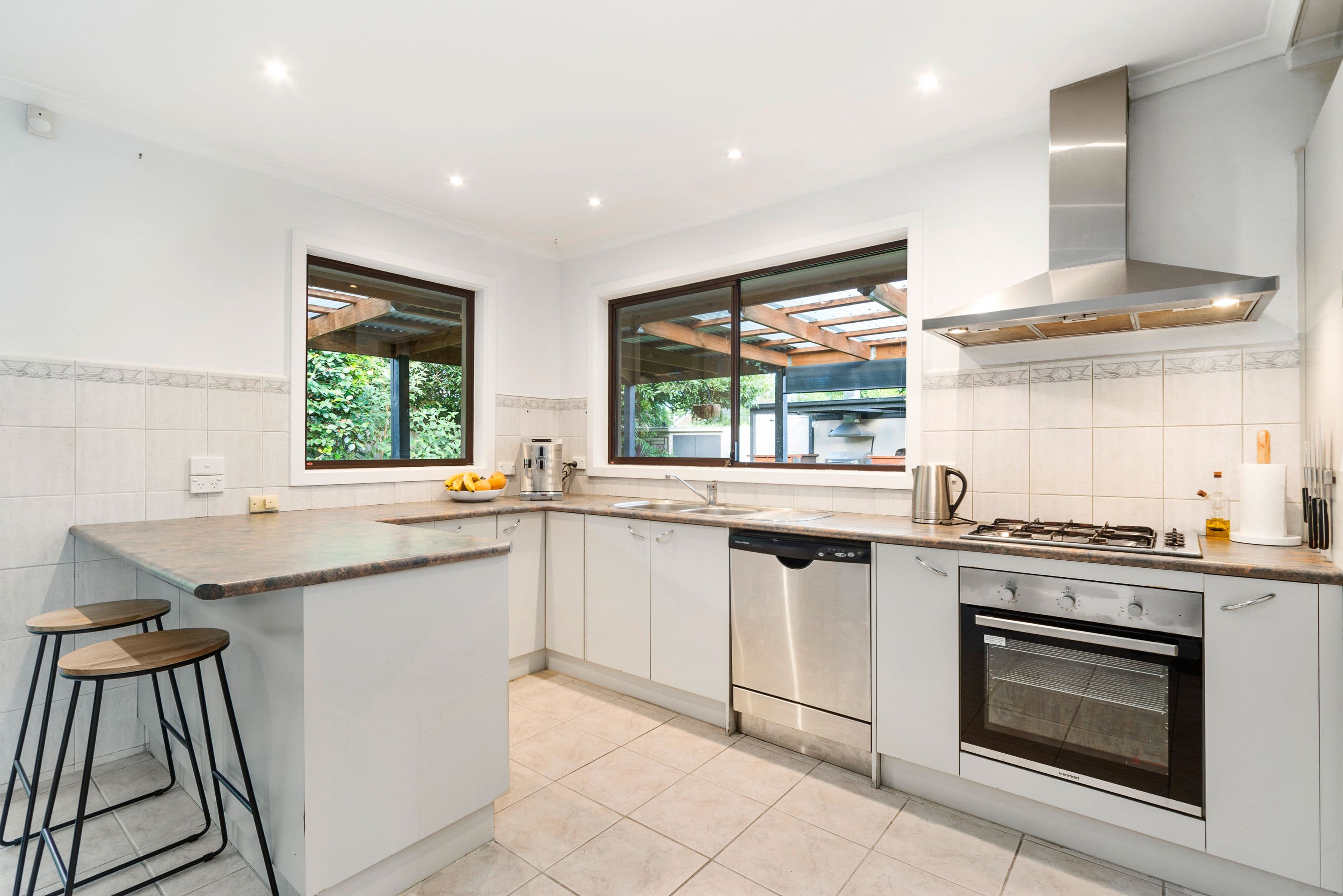34 Lipton Drive, Frankston VIC 3199, Frankston - Thumbnail 4