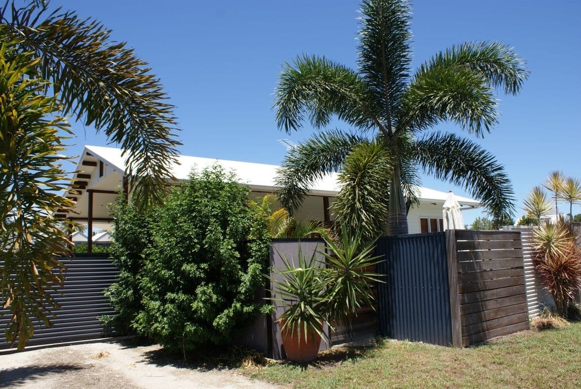 4 Southward Street, Mission Beach QLD 4852, Mission Beach - Thumbnail 2