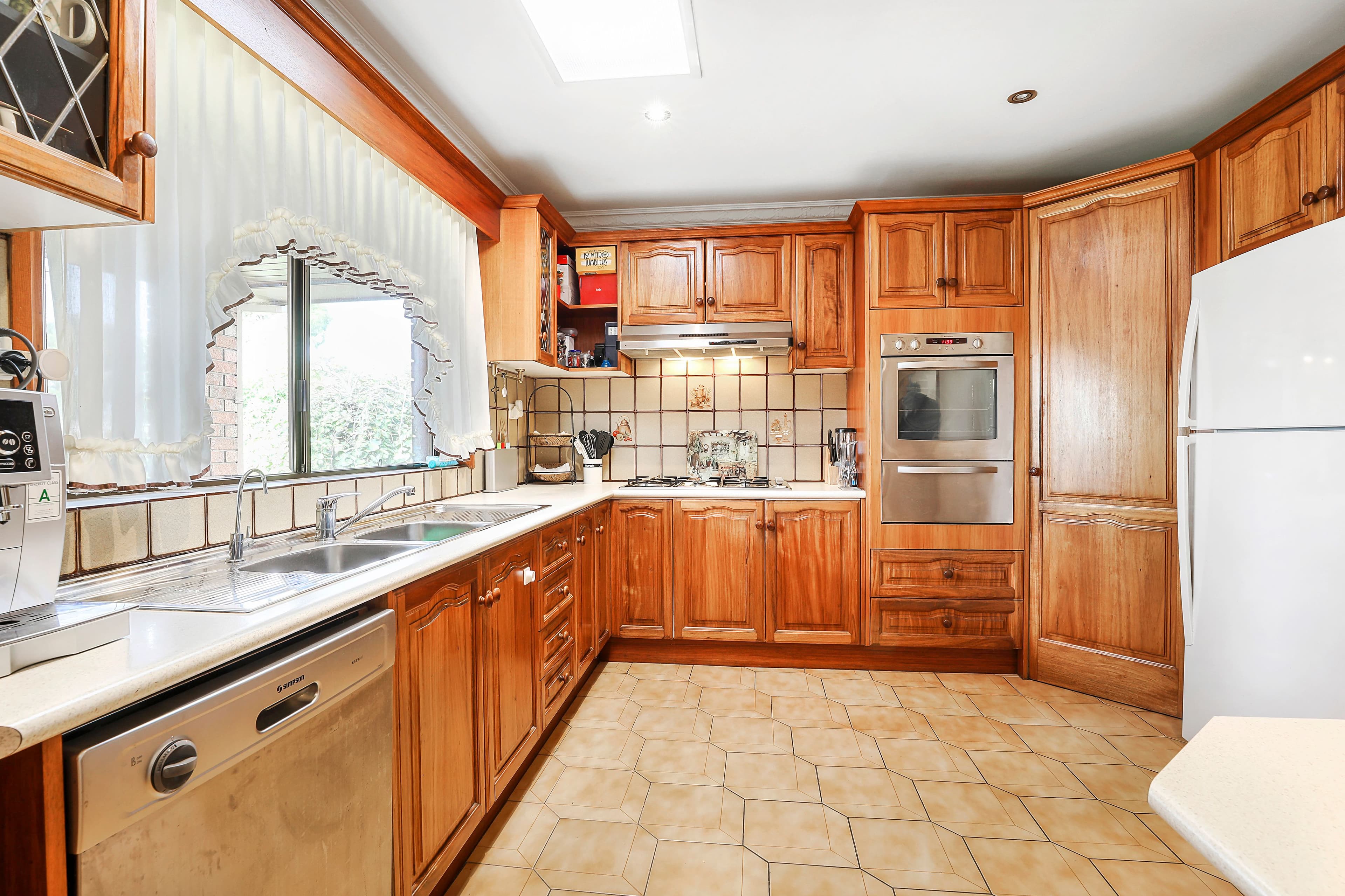 64 Daniel Solander Drive, Endeavour Hills VIC 3802, Endeavour Hills - Thumbnail 5