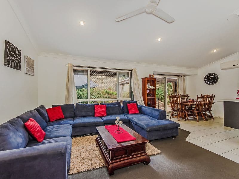 2 Penda Court, MERRIMAC QLD 4226, Merrimac - Thumbnail 2