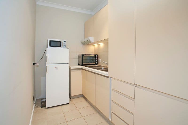 28 Laura Avenue, BELMONT VIC 3216, Belmont - Thumbnail 8
