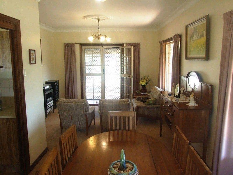 61 Albert Street, CROWS NEST QLD 4355, Crows Nest - Thumbnail 6