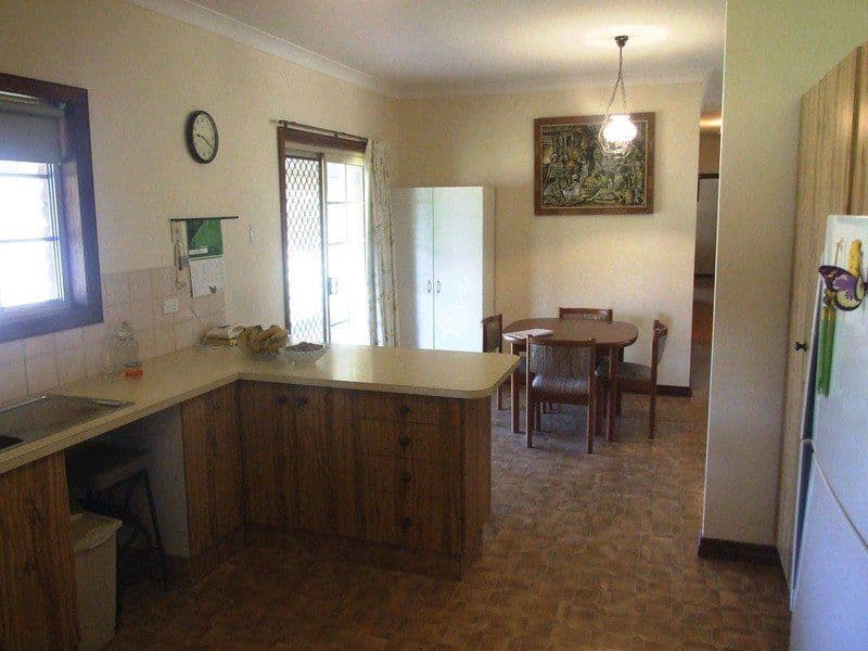 61 Albert Street, CROWS NEST QLD 4355, Crows Nest - Thumbnail 7