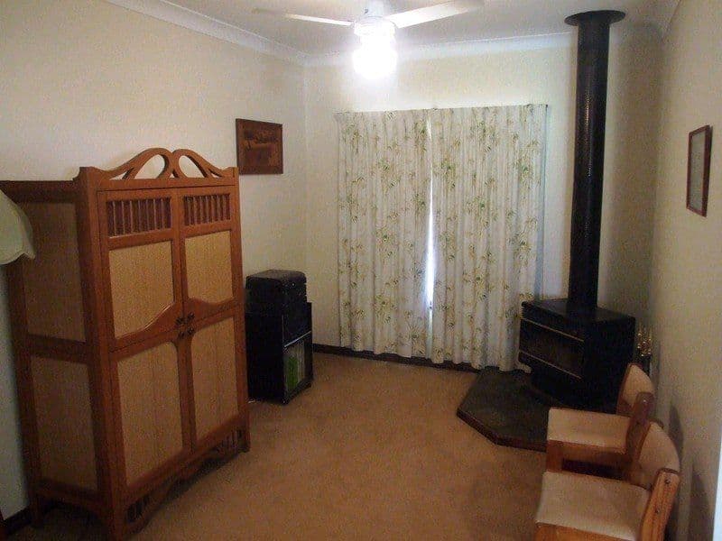 61 Albert Street, CROWS NEST QLD 4355, Crows Nest - Thumbnail 8