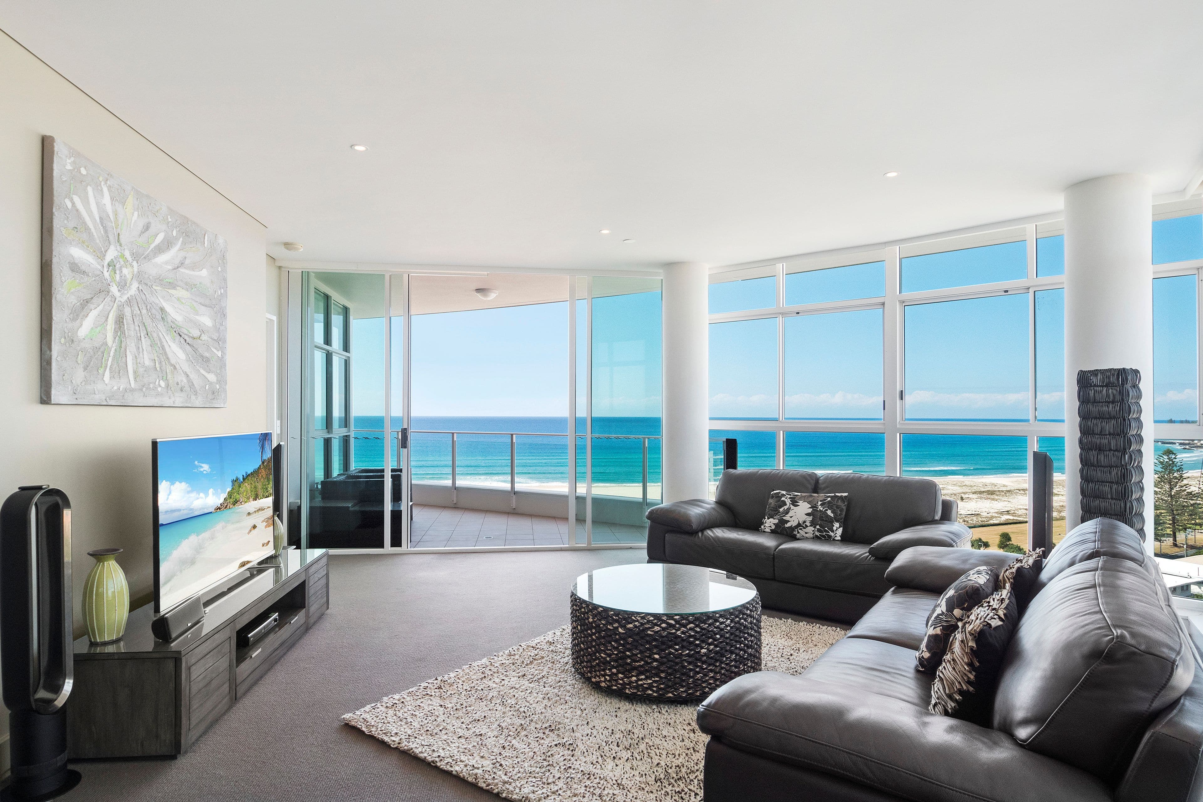 2 Creek Street, Coolangatta QLD 4225, Coolangatta - Thumbnail 3
